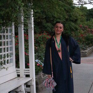 Meet your Posher, Eva